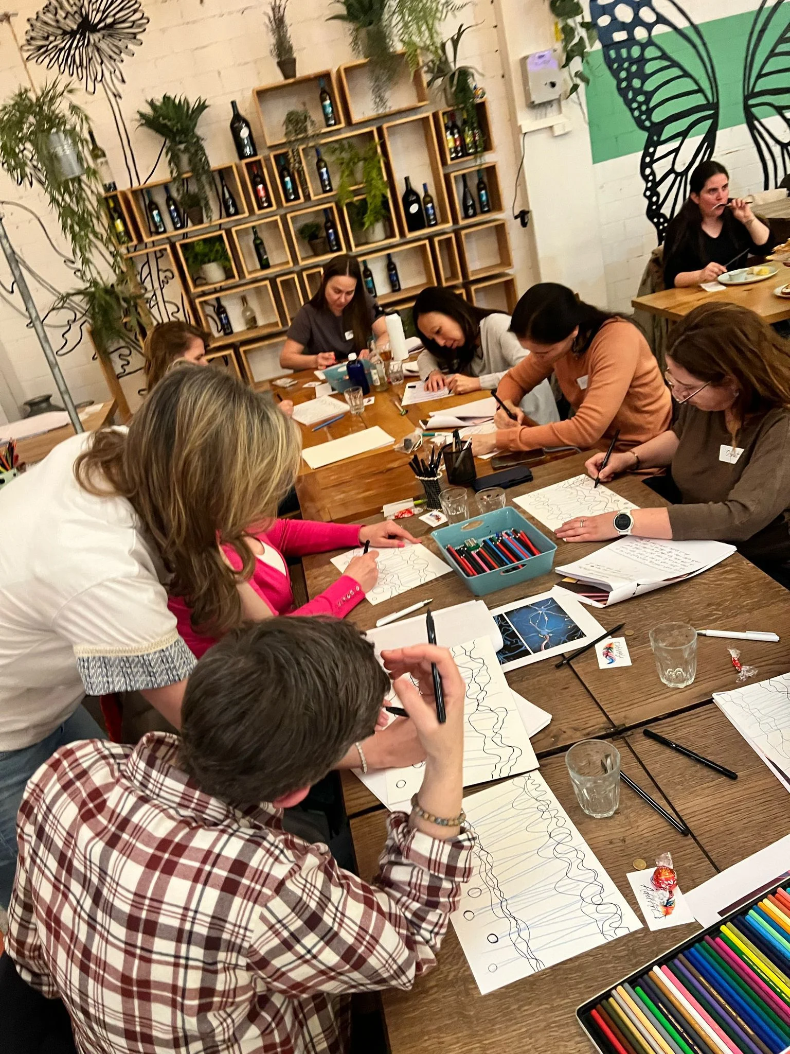 Workshop at Tibits with colored pencils and creative materials